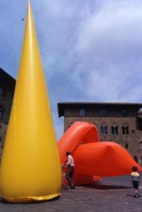 LAPILLI 200 Franco Mazzucchelli Gonfiabili Volterra 1973 archivio F. Mazzucchelli doc