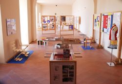 LAPILLI Mostra dellIstituto Artistico San Leucio