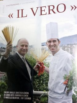 LAPILLI Lo Chef Salvatore Marcello con il dir. gen. delIMG 4779