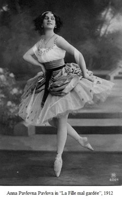 LAPILLI Pavlova