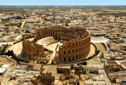 LAPILLI anfiteatro El Djem