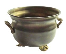 4 Piccolo calderone in metallo lega di rame The Museum of Witchcraft and Magic 1 250