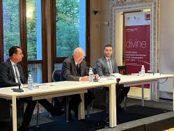 Lauro Foto Presentazione libro 250