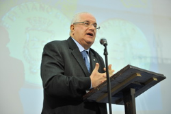 Foto Raffaele Lauro 250