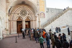 Basilica assisi Sala Stampa 250